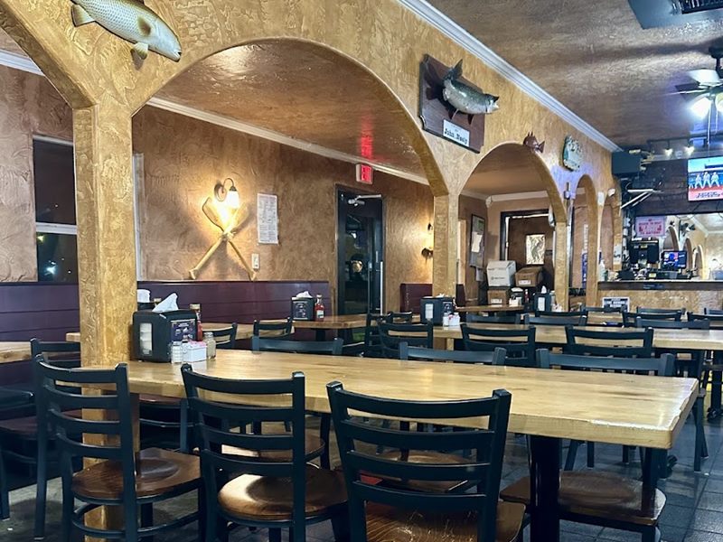 The Gumbo Seafood interior